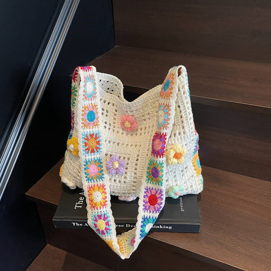 Beach Bag Breeze
